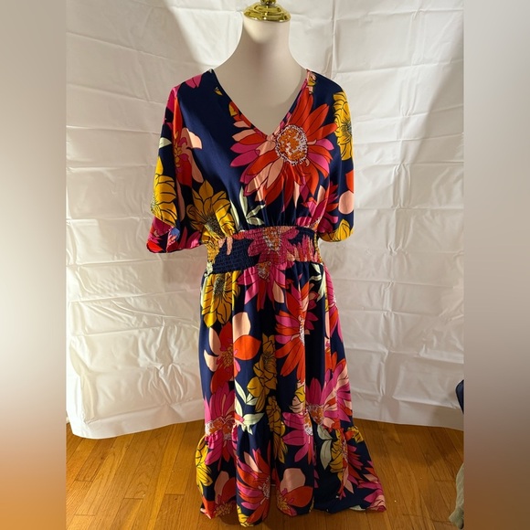 Mlle Gabrielle Floral V-Neck Dress - Multicolor - Picture 1 of 5